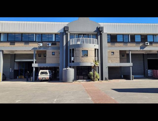 2,651M² WAREHOUSE TO LET IN EPPING INDUSTRIAL